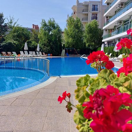 Family Apartments In Solmarin Sunny Beach Exterior foto